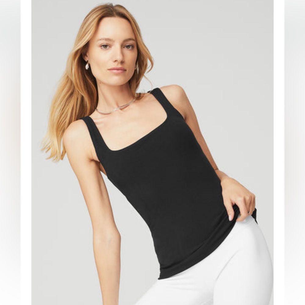 ALO Yoga Ribbed Minimalist Tank in Black
